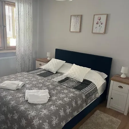 شقة Ortiga 2 شكلارسكا بوريبا